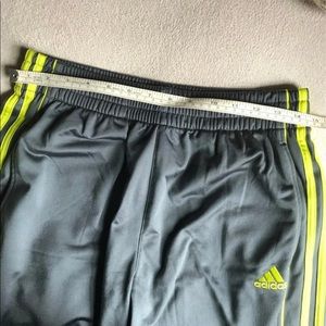 Adidas pants. Measurements in pictures.